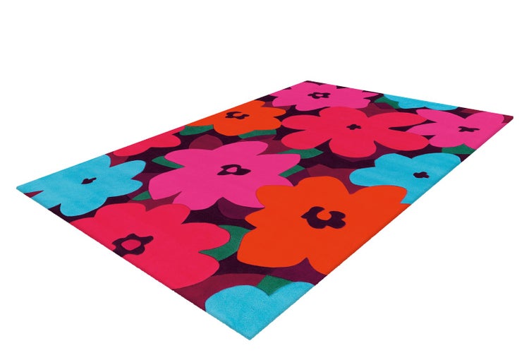 Rechteckiger Teppich mit großflächigem Blumenmuster in bunten Farben.