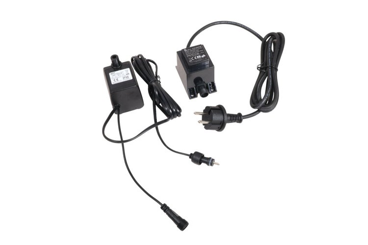 Transformator und Pumpe für Gartenteich