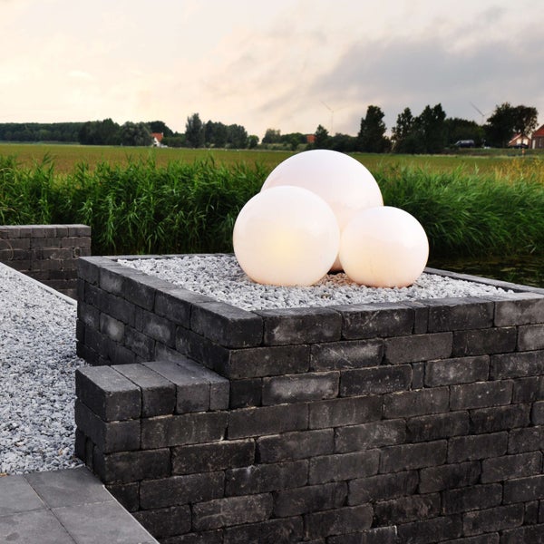 Darstellung der Clip- und Shade-Funktionen eines Rollladens, inklusive Montage ohne Bohren, Soft-Rise-Funktion und Aussenanbringung