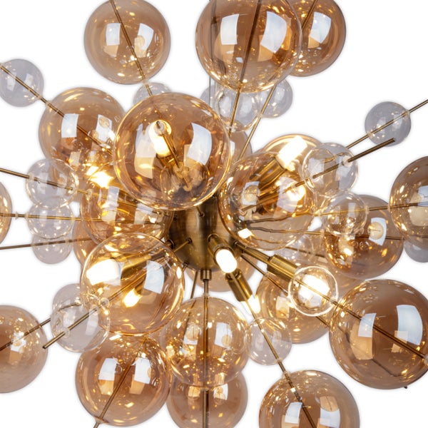 Deckenleuchte mit mehreren Glaskugeln und Messingstangen