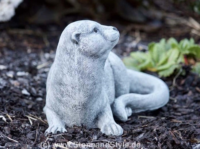 Steinfigur Otter als wetterfeste Gartenfigur aus Steinguss zur Dekoration im Garten