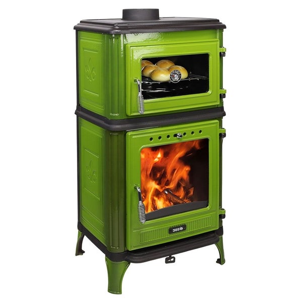 Holzherd mit integriertem Backofen, grün emailliert, brennendes Holz im Feuerraum, Backwaren im Ofenfach und 365 Logo.