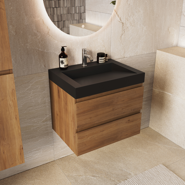 Moderner Waschtischunterschrank aus Holzoptik mit dunklem Aufsatzwaschbecken und wandhängender Montage in einem Badezimmer.