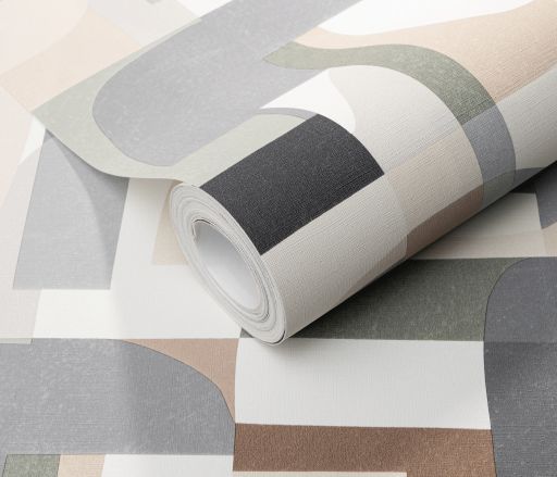 Holzregal mit Pflanzen, Fotos und tropischer Tapete