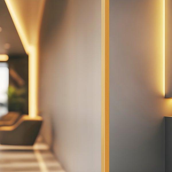 Innenarchitektur mit Wandgestaltung und Beleuchtung