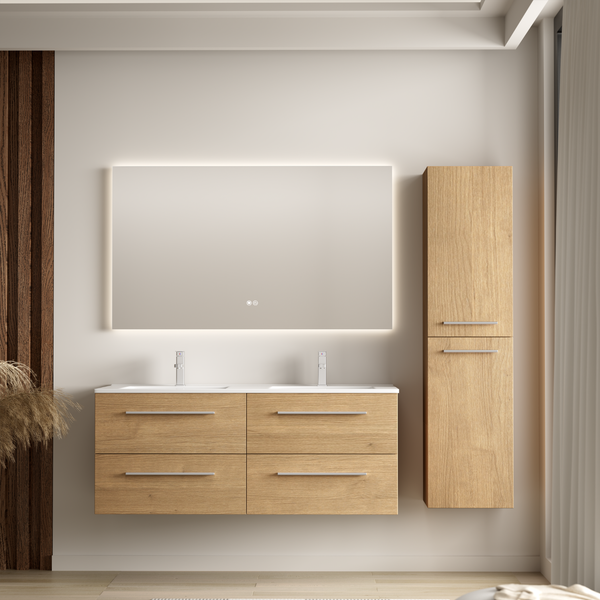 Modernes Badezimmermöbel Set mit Waschtischunterschrank Doppelwaschbecken LED Spiegel und Hochschrank in Holzoptik in einem hellen Badezimmer.