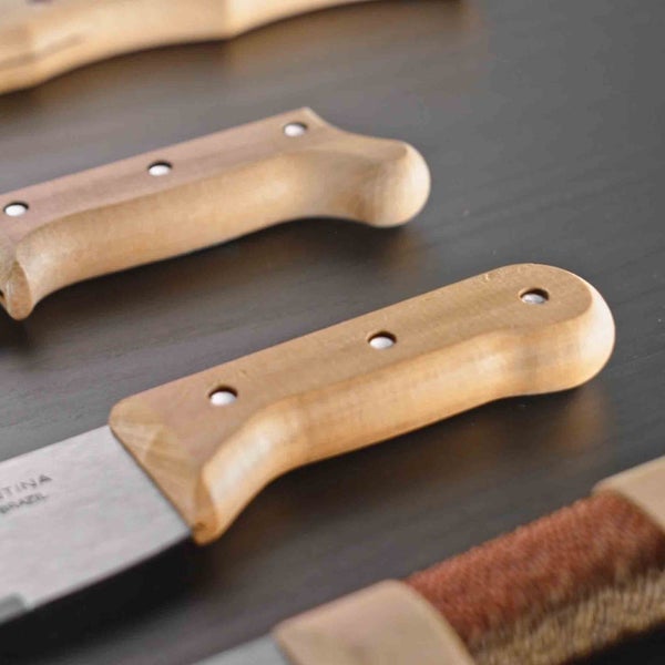 Messer mit Holzgriff