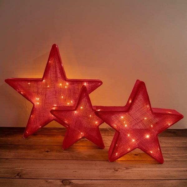 Dekorative Sternleuchten aus Stoff in unterschiedlichen Größen