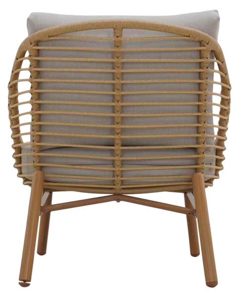 Rückansicht eines Gartenstuhls in Rattanoptik mit Holzbeinen und grauen Polstern.