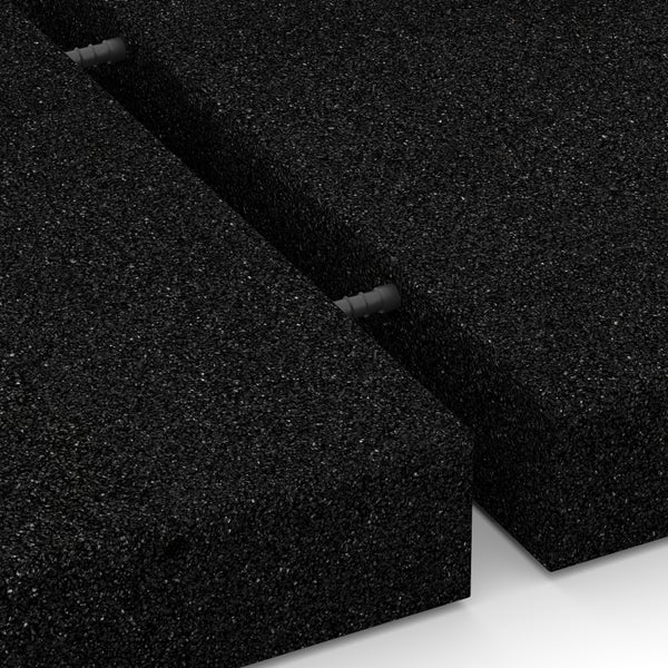Schwarze Gummigranulatplatten mit Verbindungselementen