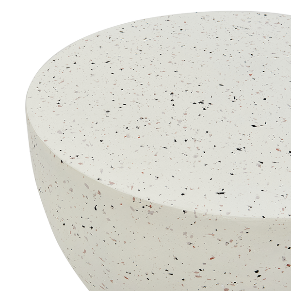 Runder Beistelltisch mit Terrazzo-Muster
