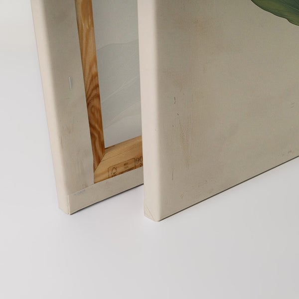 Nahaufnahme von zwei Leinwandbildern mit Holzrahmen