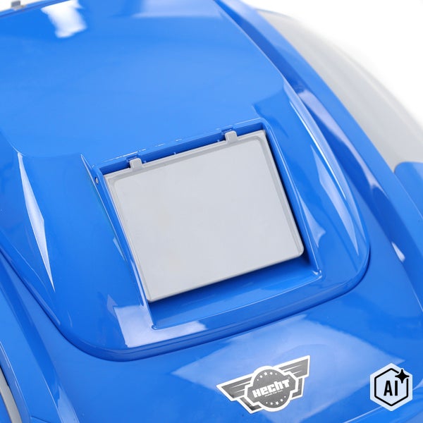 Oberseite eines Hecht Mähroboters mit Bedienfeldabdeckung und Hecht Logo
