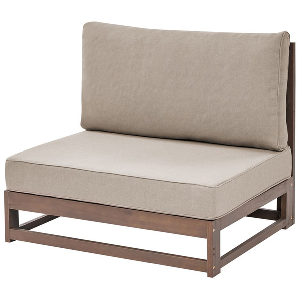 Einzelner Lounge-Sessel mit Holzrahmen und Sitzkissen