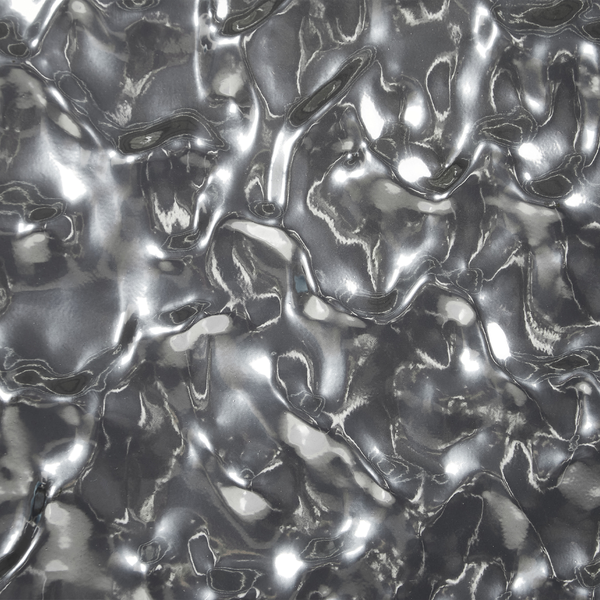 Nahaufnahme einer gewellten, reflektierenden Oberfläche.