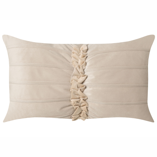 Dekokissen mit Rüschenverzierung