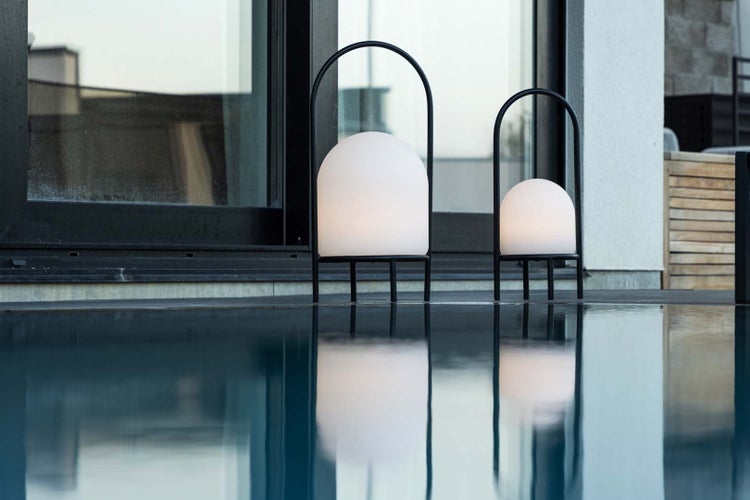 Colie Tischleuchte LED für den Außenbereich 26x53x26cm schwarz. 26 X 26 X 53 cm