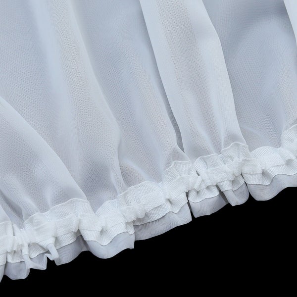 Detailaufnahme eines Voiles mit Rüschen