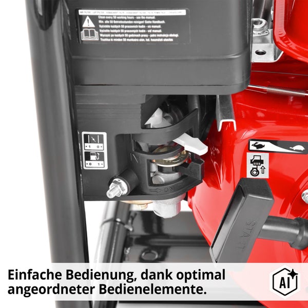 Detailansicht der Bedienelemente eines Stromerzeugers mit Choke Hebel und Kraftstoffhahn sowie Startgriff.