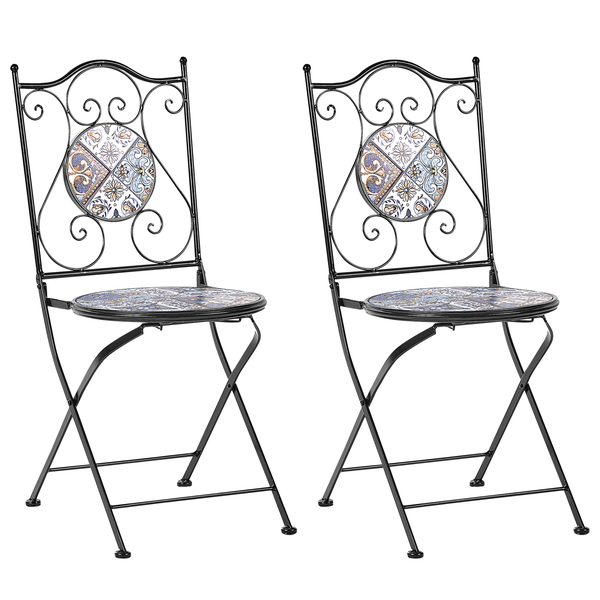 Zwei Gartenstühle mit Mosaikmuster auf Sitzfläche und Rückenlehne