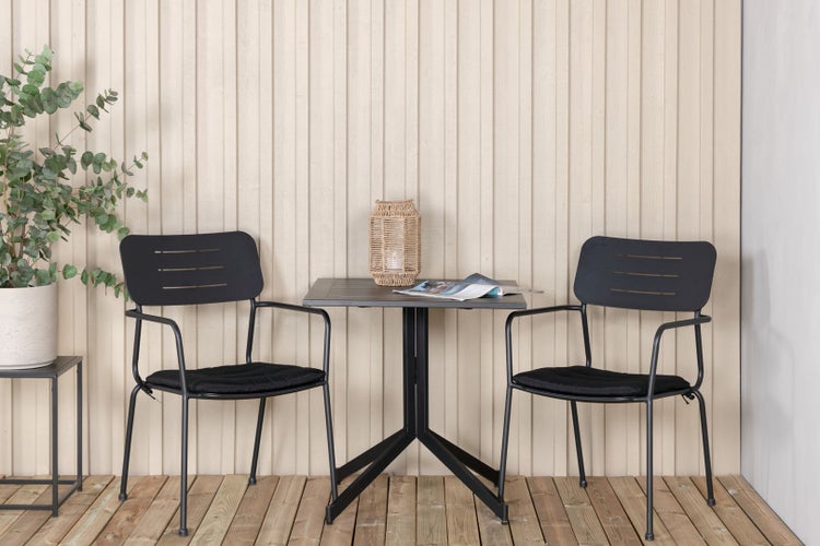 Wohnzimmer mit blauem Sitzsack und Gitarre