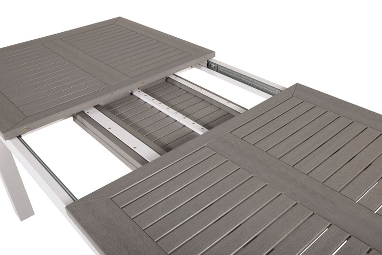 Ausziehbarer Gartentisch mit Lamellendesign