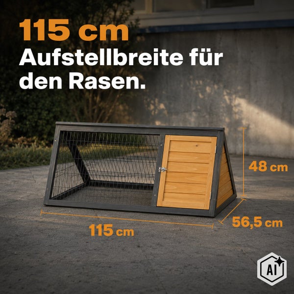 Kleintierfreilauf aus Holz mit Gitter und Holztür, Maße 115 Zentimeter mal 56,5 Zentimeter mal 48 Zentimeter.
