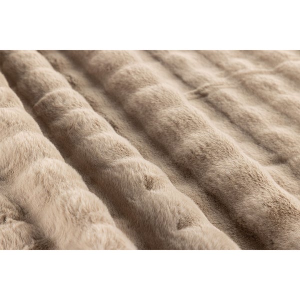 Novis Teppich 160x230 cm beige. 160 X 230 X 3 cm