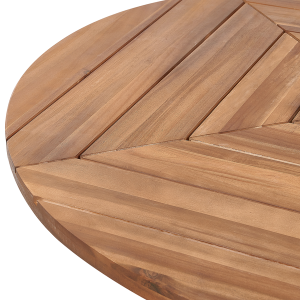 Detailansicht einer runden Tischplatte aus Holz