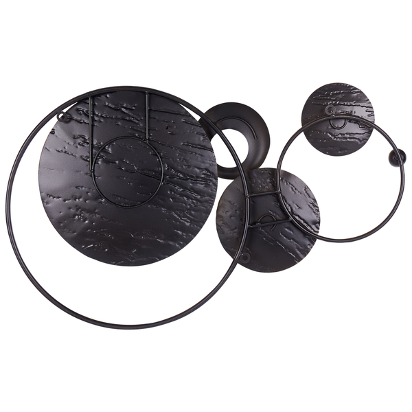 Wanddekoration aus Metall mit Kreisornamenten