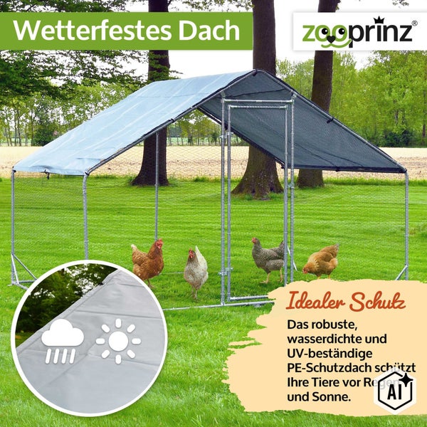 Großer Hühnerstall mit wetterfestem Polyethylen Schutzdach und Metallgitter für den Außenbereich mit Zooprinz Logo.