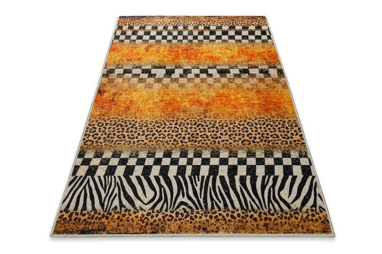 Rechteckiger Teppich mit Streifen aus Leopardenmuster, Zebramuster und Karomuster.