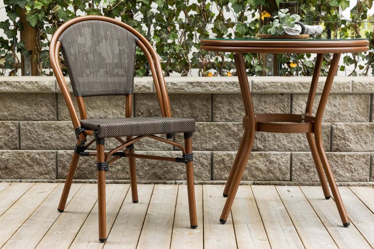 Gartensitzgruppe mit Stuhl und Tisch