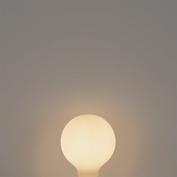 Kugelförmige Glühbirne