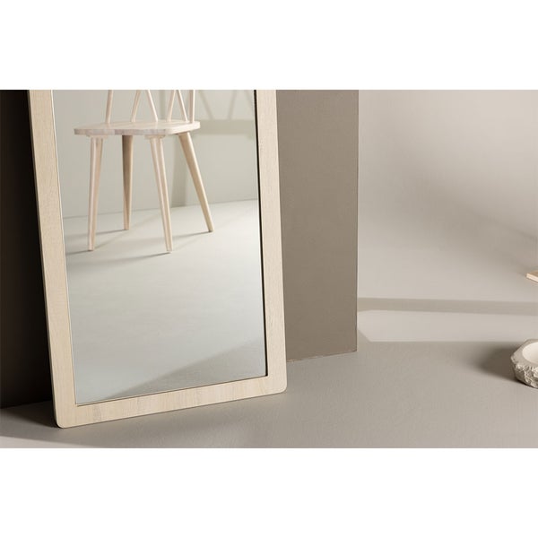 Memphis Spiegel Boden 60x193 cm whitewash. 60 X 3 X 193 cm