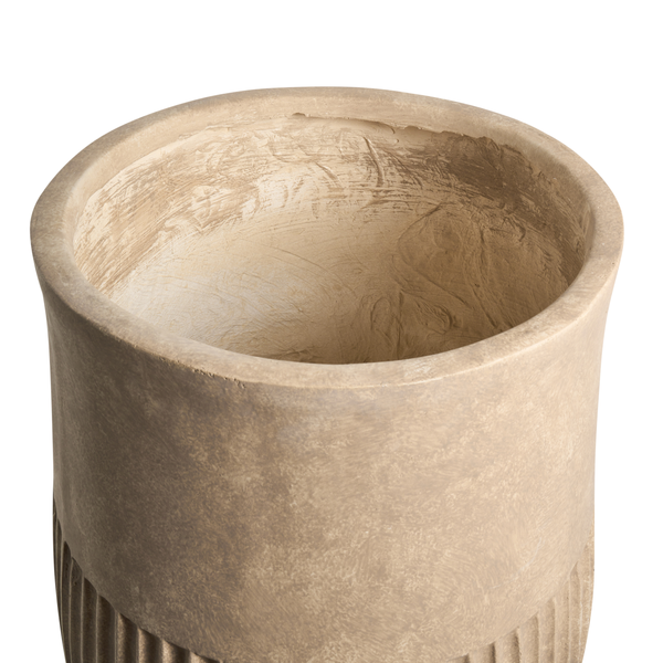 Hoher Pflanzkübel aus Terrakotta mit Rillenstruktur