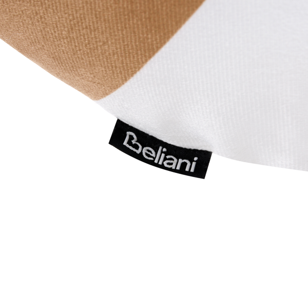 Beliani Logo auf einem Kissen