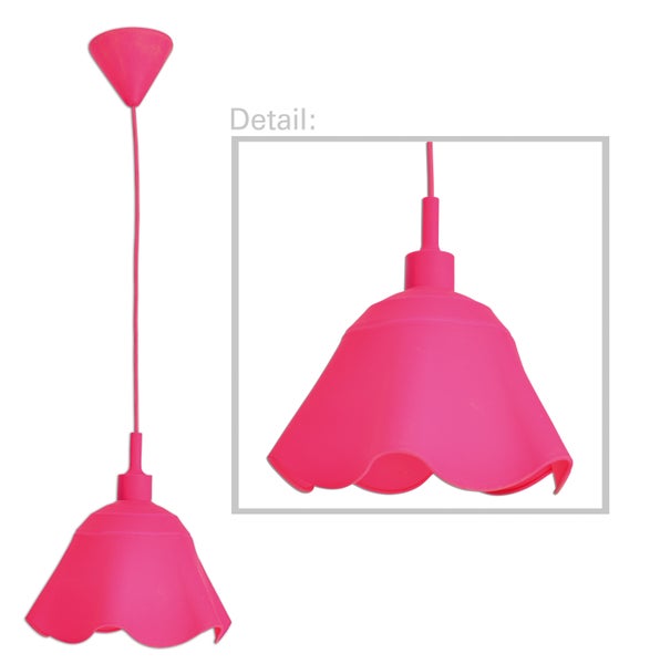 Hängelampe mit Lampenschirm aus Metalldraht