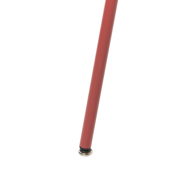 Detailaufnahme eines Stuhlbeins mit Bodenschoner