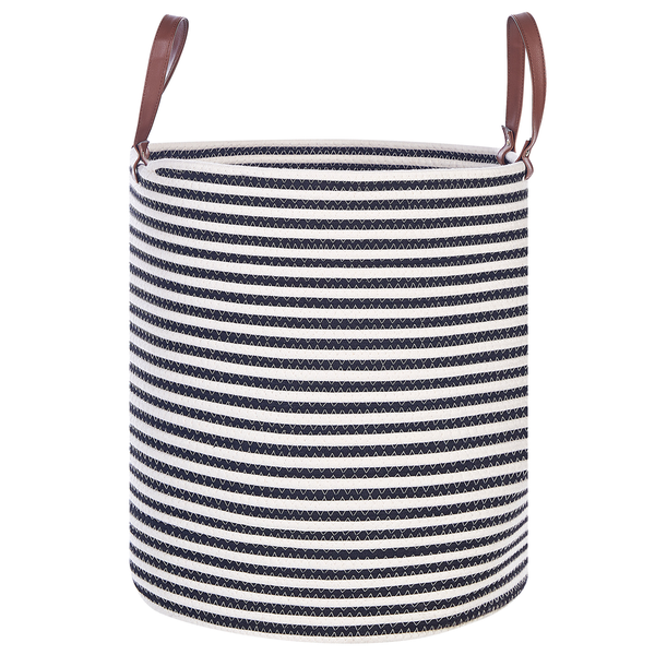 Gestreifter Wäschekorb mit Griffen