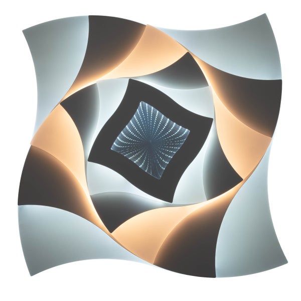 Dekorative Wandleuchte mit Spiegeleffekt