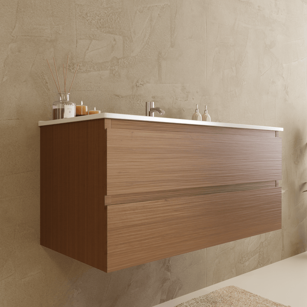 Moderner hängender Waschtischunterschrank aus Holz mit zwei Schubladen und weißem Waschbecken in einem Badezimmer.