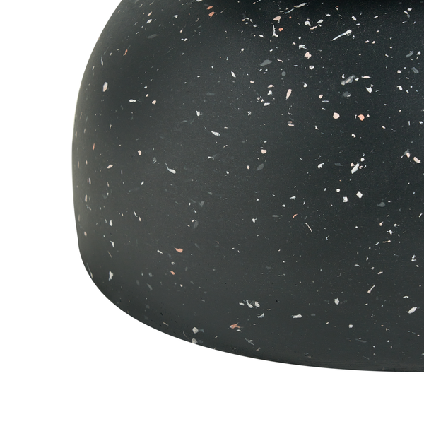 Detailaufnahme eines Dekorationsobjekts mit gesprenkelter Oberfläche