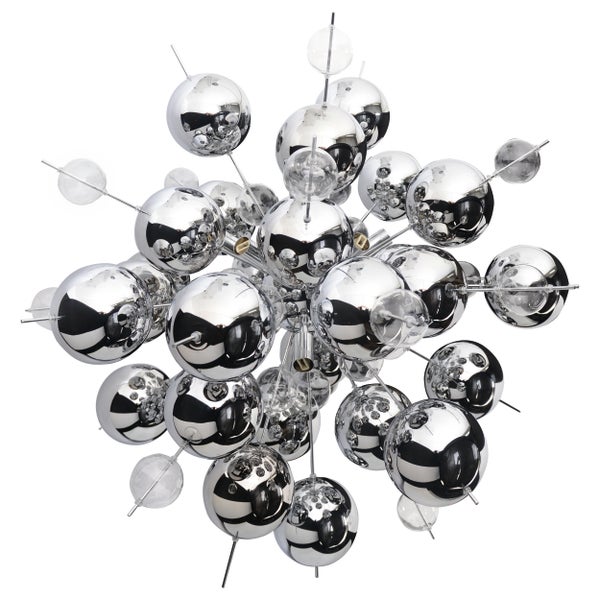 Moderne Deckenleuchte mit kugelförmigen Elementen