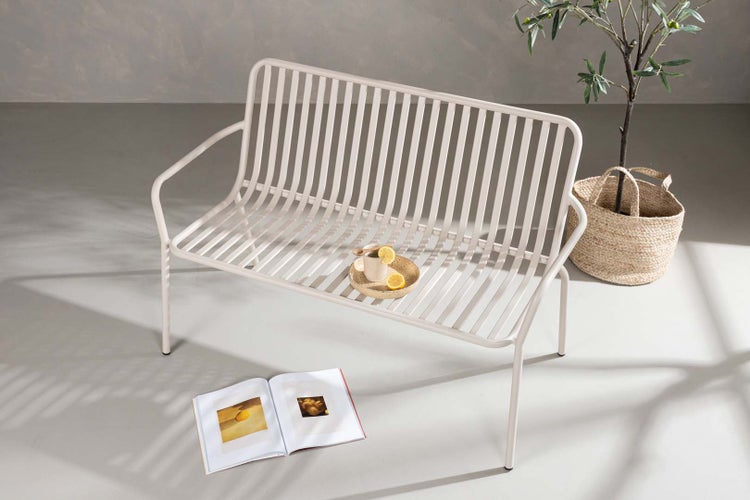 Peking Gartenbank beige. 130 X 64 X 85 cm