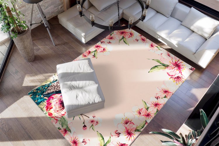 Nahaufnahme eines weichen Kissenstoffs mit Tierprint und strukturiertem blau-grünem Design.