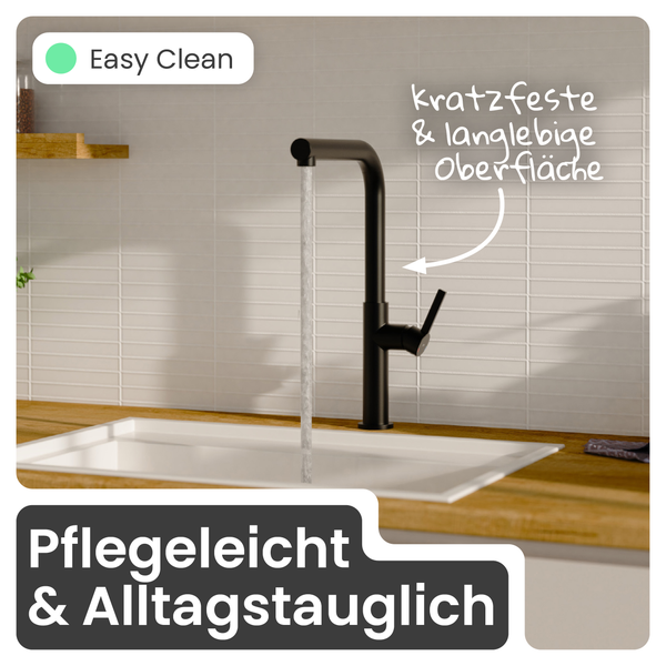 Spültischarmatur mit fließendem Wasser in einem modern gestalteten Küchenbereich. Produkteigenschaften: einfache Reinigung, kratzfeste und langlebige Oberfläche, pflegeleicht und alltagstauglich.