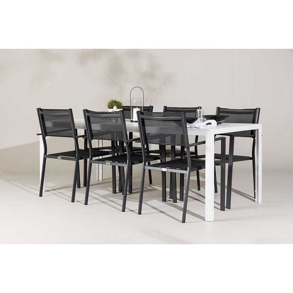 Gartentisch mit sechs Stühlen