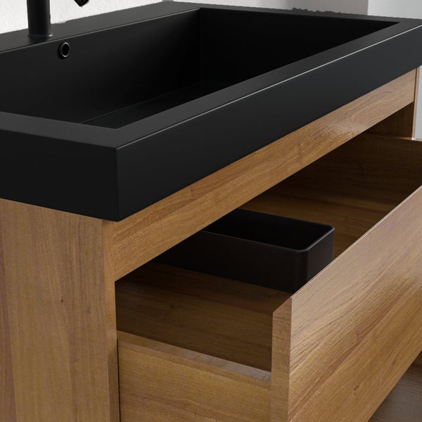Modernes Badezimmermöbel Set mit schwarzem Waschbecken und Unterschrank in Holzoptik mit geöffneter Schublade und Organizer.