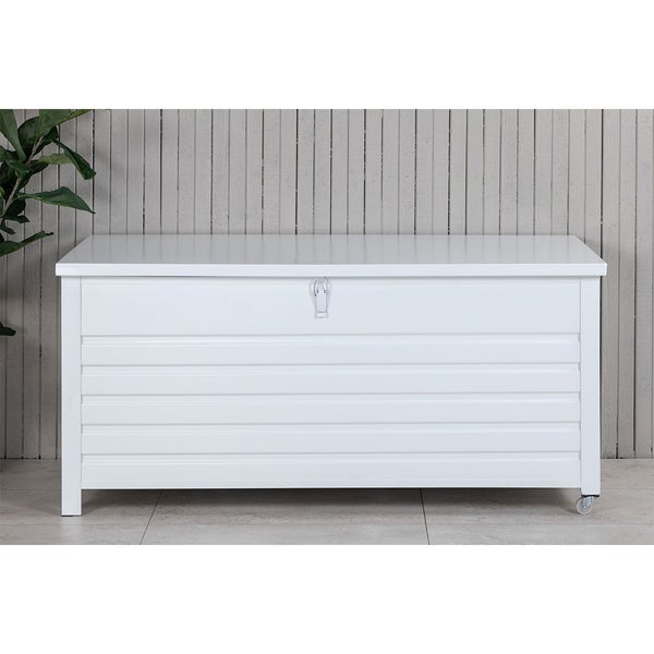 Maße Gartentisch und acht Gartenstühle